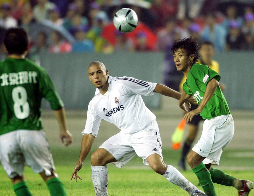 西甲历史最佳外援阵容揭晓！大罗、本泽马、苏亚雷斯、莫德里奇遗憾落选