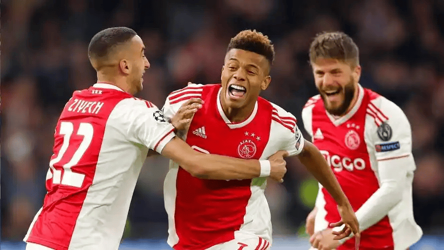 荷甲强弱对决：阿贾克斯主场破局，福伦丹客场魔咒难破